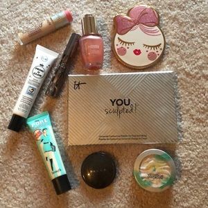 It Cosmetics, Benefit, UD, and more makeup Lot!